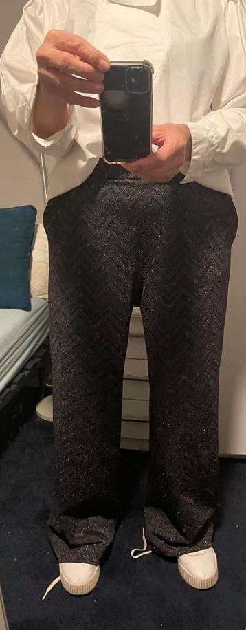 Vanilia broek mt 42 beschikbaar voor biedingen