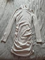 beige jurk met col en plooien – Maat S, Ophalen of Verzenden, Zo goed als nieuw, Beige