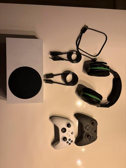 Xbox one S met scuf controller en turtle beach, Spelcomputers en Games, Games | Xbox One, Zo goed als nieuw, Vanaf 3 jaar, Online