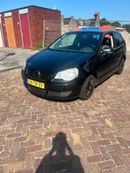 Volkswagen Polo 1.2 40KW 2007 Zwart, Auto's, Volkswagen, Voorwielaandrijving, 54 pk, 989 kg, 1198 cc