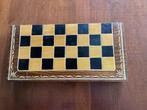 Heel oud houten Schaakspel, Hobby en Vrije tijd, Gezelschapsspellen | Bordspellen, Ophalen of Verzenden, Zo goed als nieuw