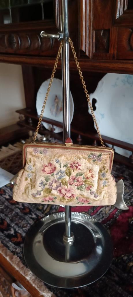 Petit Point tasje in mooie staat, Antiek en Kunst, Antiek | Kleding en Accessoires, Ophalen