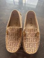 Originele Fendi instappers. Maat 26, Kinderen en Baby's, Ophalen of Verzenden, Zo goed als nieuw, Jongen of Meisje