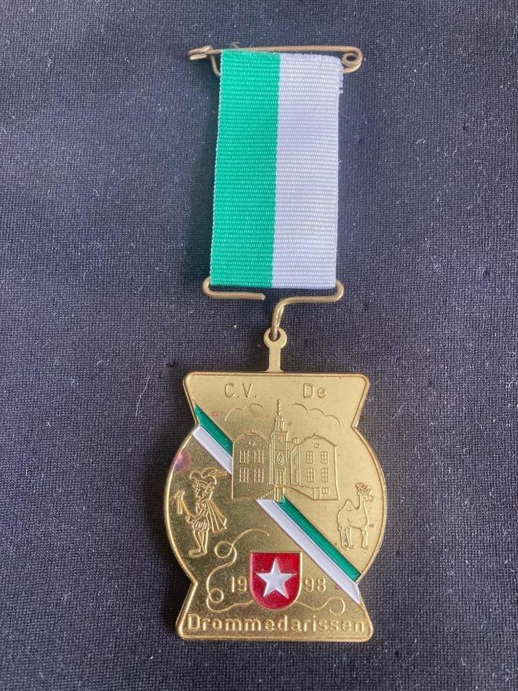 Carnaval orde CV de Drommedarissen Mestreech 1998, Postzegels en Munten, Penningen en Medailles, Overige materialen, Nederland