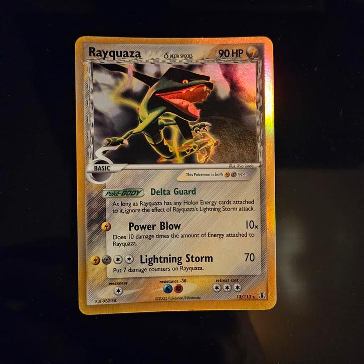 Rayquaza delta Species holo, Hobby en Vrije tijd, Verzamelkaartspellen | Pokémon, Ophalen of Verzenden