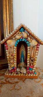 Oud Mariabeeld van Lourdes in kapelletje met schelpjes, Antiek en Kunst, Ophalen of Verzenden