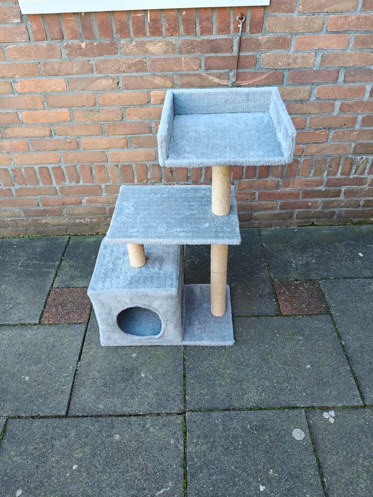 Te koop 2 krabpalen, Dieren en Toebehoren, Ophalen of Verzenden, Gebruikt