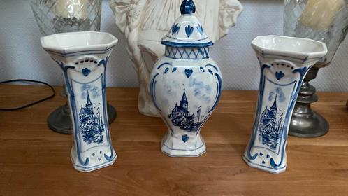 Kaststel 3 Delfts blauwe vazen, Antiek en Kunst, Antiek | Vazen, Ophalen of Verzenden