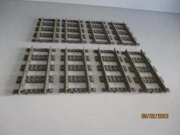 8 LEGO 9v 4515 Rechte Rails GRIJS (2) in perfecte staat! beschikbaar voor biedingen