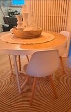 scandinavische eettafel en salontafel en 4 kuipstoelen, Ophalen, 100 tot 150 cm, 50 tot 100 cm, Zo goed als nieuw
