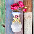 Wandvaasje radiator vaasje keramiek met bloemen vruchten, Ophalen of Verzenden, Gebruikt