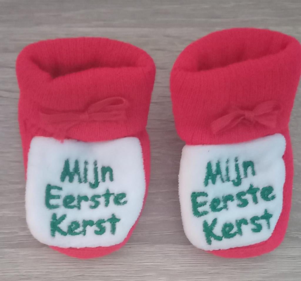Schattige Rode 'Mijn Eerste Kerst' Babysokjes ZGAN!, Ophalen of Verzenden, Zo goed als nieuw, Jongetje of Meisje, Sokjes