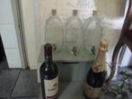 3 flessen met tapkraantjes om evt drank in te doen, Antiek en Kunst, Ophalen of Verzenden
