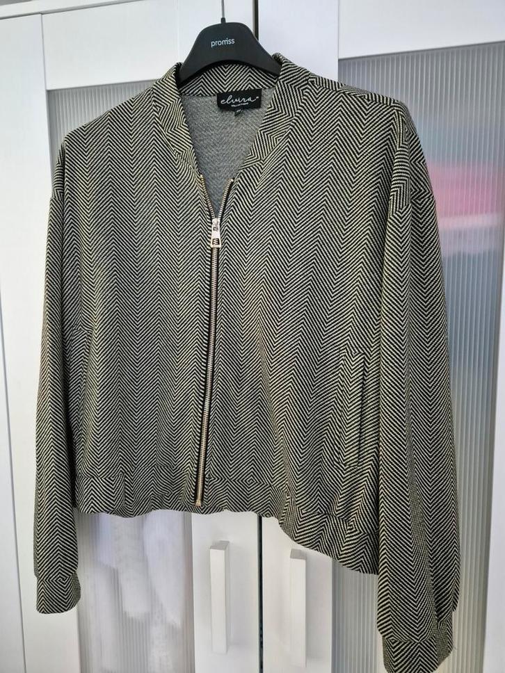 Jasje van Elvira, Kleding | Dames, Jasjes, Kostuums en Pakken, Zo goed als nieuw, Maat 42/44 (L), Zwart, Ophalen of Verzenden