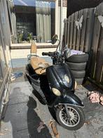 Razzo scooter zo goed als nieuw, Fietsen en Brommers, Maximaal 25 km/u, Benzine, Overige modellen, 50 cc