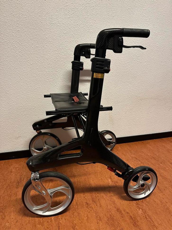 Drive Nitro Carbon Rollator - Zeer nette staat!, Diversen, Rollators, Zo goed als nieuw, Lichtgewicht, Opvouwbaar, Ophalen
