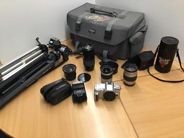 Camera Minolta Program 2800 AF met 4 lenzen, tas, 3 statieve beschikbaar voor biedingen