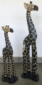 2 GIRAFFES (HOUT) - ONGEVEER 62 EN 82 CM HOOG, Ophalen of Verzenden