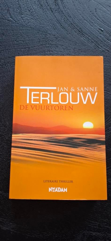 Terlouw - De Vuurtoren - Literaire Thriller, Ophalen of Verzenden, Zo goed als nieuw, Jan & Sanne Terlouw, Nederland