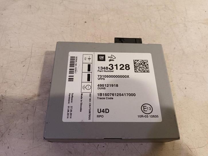 Antenne versterker Opel Zafira, Auto diversen, Autoradio's, Ophalen of Verzenden