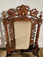 Antieke armstoel/fauteuil in renaissancestijl. Eikenhout., Antiek en Kunst, Ophalen