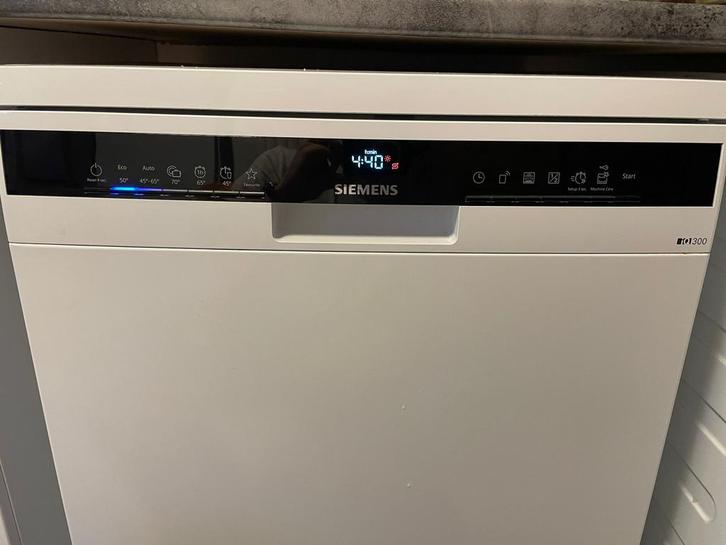Siemens SN23EW15BE Vaatwasser - Zo goed als nieuw!, Witgoed en Apparatuur, Vaatwasmachines, Zo goed als nieuw, Vrijstaand, 85 tot 90 cm