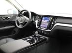 Volvo V60 T6 350pk AWD Essential Edition / DEMO / Adapt. Cru, Gebruikt, 4 cilinders, Vierwielaandrijving, Zilver of Grijs