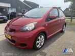 Toyota Aygo 1.0-12V Aspiration Red 5D | Airco | Leder | 2010, Auto's, Voorwielaandrijving, Euro 5, Zwart, 4 stoelen