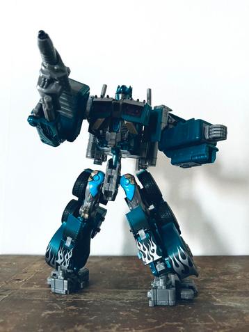 Optimus Prime Nightwatch limited edition 2007  beschikbaar voor biedingen