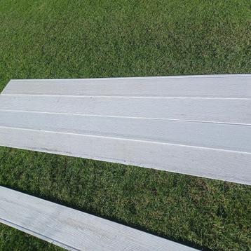 Rabatdelen etc.Novicel /reelwood kunstof nieuw!! beschikbaar voor biedingen