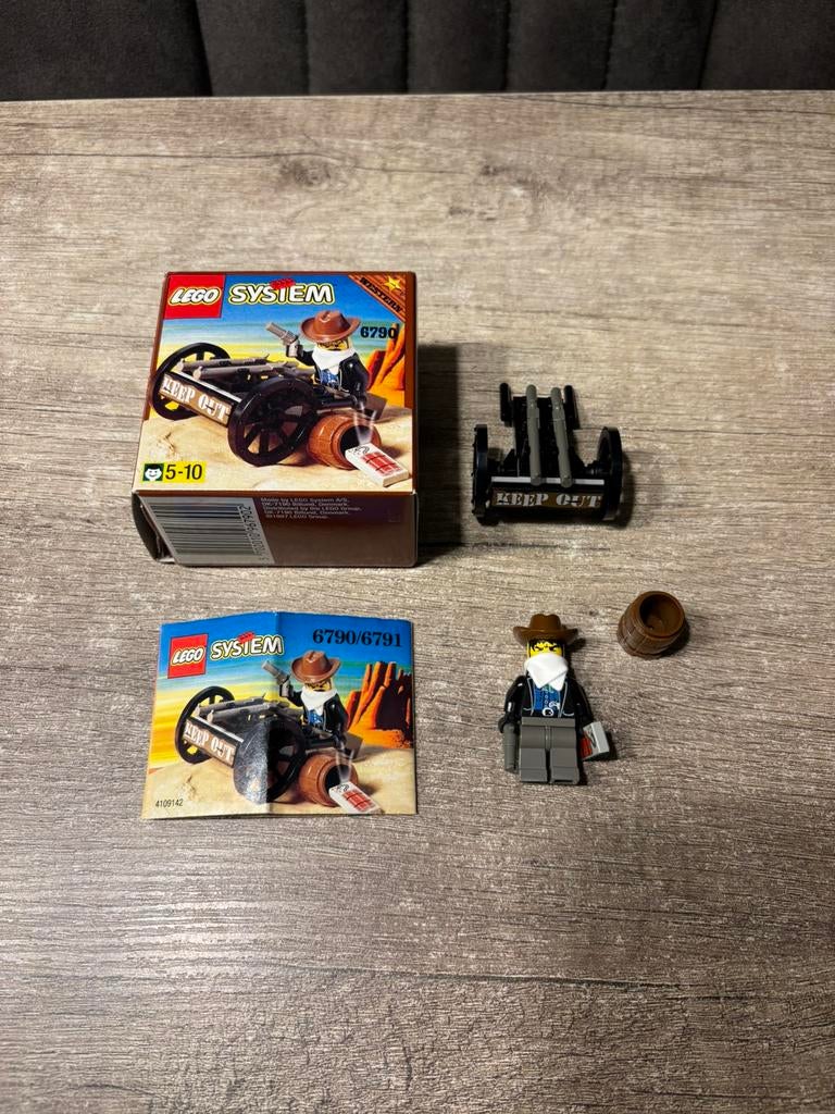Lego western 6790/6791 - compleet met boekje en doos, Ophalen of Verzenden, Zo goed als nieuw
