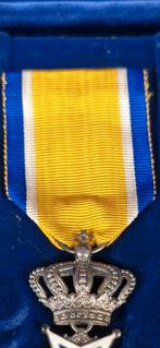 Gezocht: lint orde van oranje nassau, Ophalen of Verzenden, Landmacht, Nederland, Lintje, Medaille of Wings