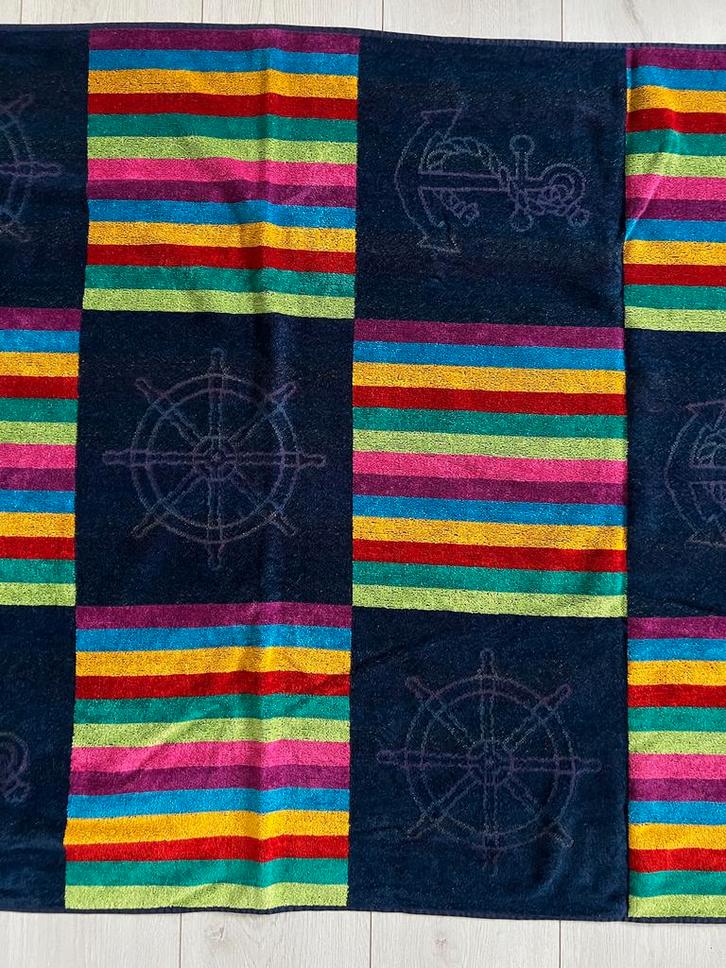 Pracht kwaliteit retro badlaken marine gekleurde vak jimuar, Huis en Inrichting, Badkamer | Badtextiel en Accessoires, Zo goed als nieuw