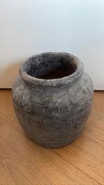 Vaas pot landelijk stijl grijs beton, Tuin en Terras, Bloempotten, Gebruikt, Rond, Ophalen of Verzenden, Minder dan 40 cm