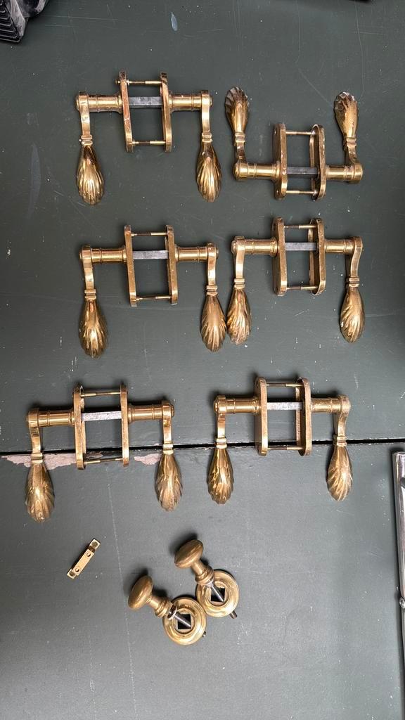 6x GBT BONOMI Antiek messing deurbeslag, Doe-het-zelf en Verbouw, Hang- en Sluitwerk, Gebruikt, Klink of Kruk, Koper of Messing