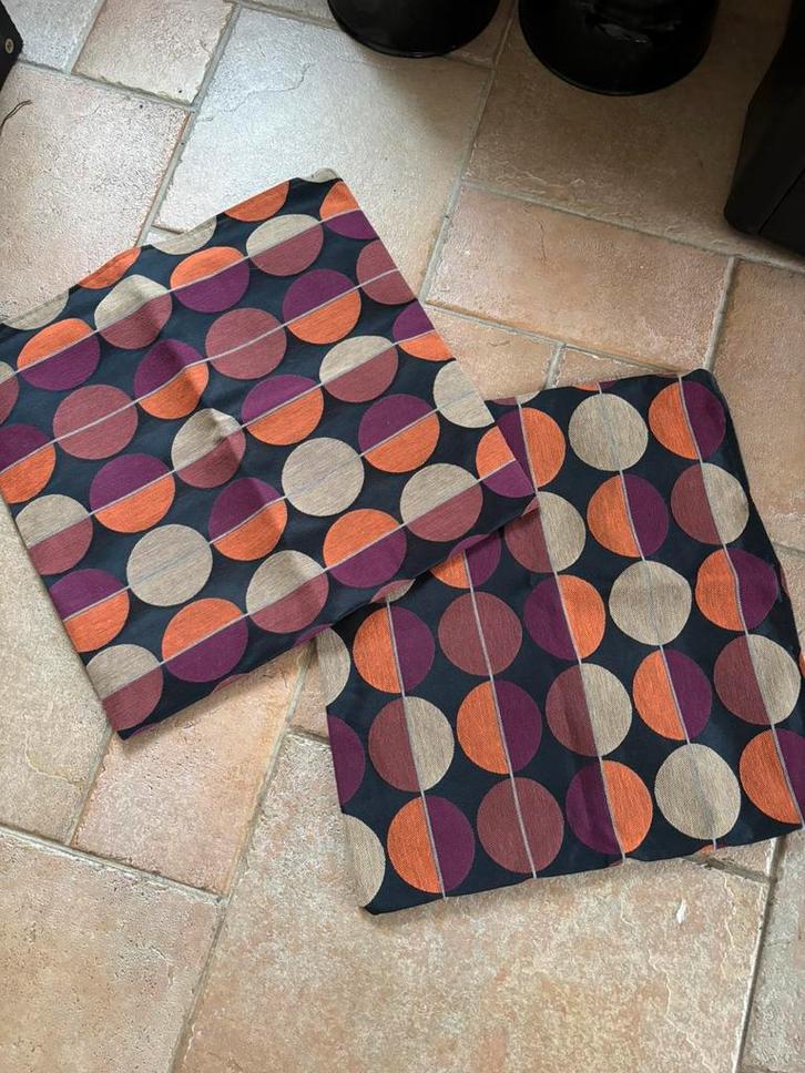 2 Nieuwe IKEA Ottil Kussenhoezen, Huis en Inrichting, Woonaccessoires | Kussens, Nieuw, Overige kleuren, Vierkant, Ophalen of Verzenden