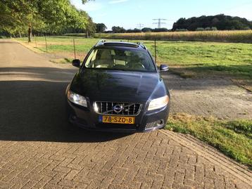Volvo V70 T4 132KW Aut. 2012 Blauw beschikbaar voor biedingen