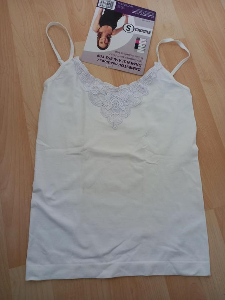 Wit stretch hemd, top maat S, 36, met mooie decolleté kant e, Kleding | Dames, Tops, Nieuw, Maat 36 (S), Wit, Zonder mouw, Ophalen of Verzenden