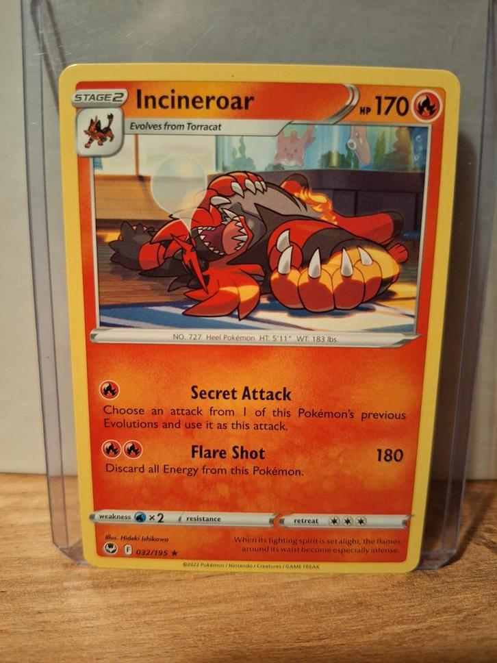 Incineroar 092/195. Silver Tempest. Pokemonkaart, Hobby en Vrije tijd, Verzamelkaartspellen | Pokémon, Zo goed als nieuw, Losse kaart