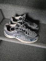 New balance 725 grijs, Sport en Fitness, Korfbal, Ophalen, Gebruikt, Schoenen