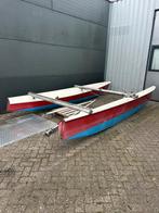Opknapper, catamaran, nieuwe as en bandjes van de aanhager, Watersport en Boten, Ophalen, Zo goed als nieuw, Eén persoon, Overige typen