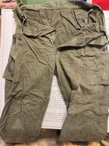 Leger kleding visgraat model beschikbaar voor biedingen