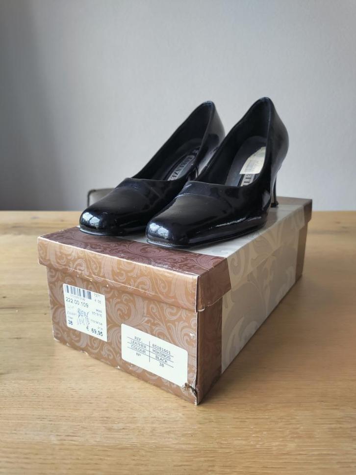 Pumps zwart lak leer, maat 38, Kleding | Dames, Schoenen, Gedragen, Pumps, Zwart, Ophalen of Verzenden
