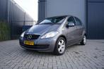 Mercedes-Benz A-Klasse 1.5 A160 5DRS 2012 Grijs, Auto's, Mercedes-Benz, Voorwielaandrijving, Euro 5, Stof, Zwart