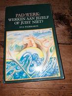 E. Pierrakos. Pad-werk., Ophalen of Verzenden, Gelezen