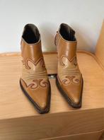 Miu Miu Western Enkellaarsjes Maat 37, Ophalen, Bruin, Lage of Enkellaarzen, Miu miu