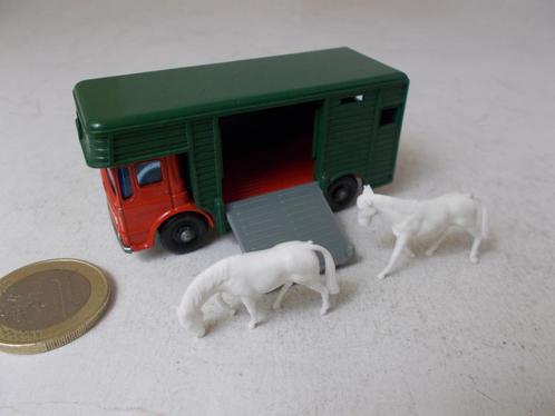 Lesney Matchbox No. 17-E HORSE BOX + 2 HORSES! I.g.st., Hobby en Vrije tijd, Modelauto's | 1:87, Zo goed als nieuw, Bus of Vrachtwagen
