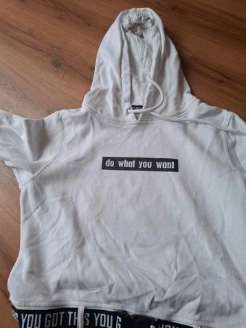 witte hoody maat M beschikbaar voor biedingen