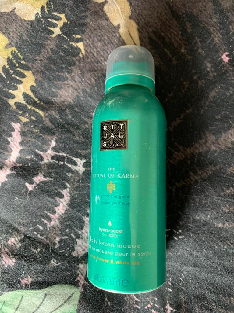Rituals karma body lotion mousse, Ophalen of Verzenden, Zo goed als nieuw, Bodylotion, Crème of Olie