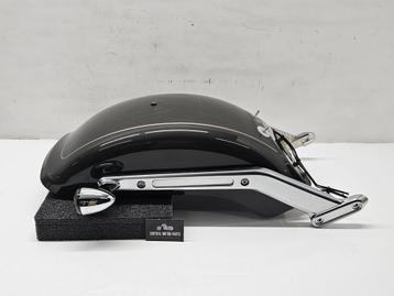 Spatbord achterkant Fat Boy 2018-up + extra's beschikbaar voor biedingen